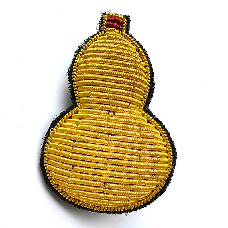 Brooch with Metallic Thread (Hulu)