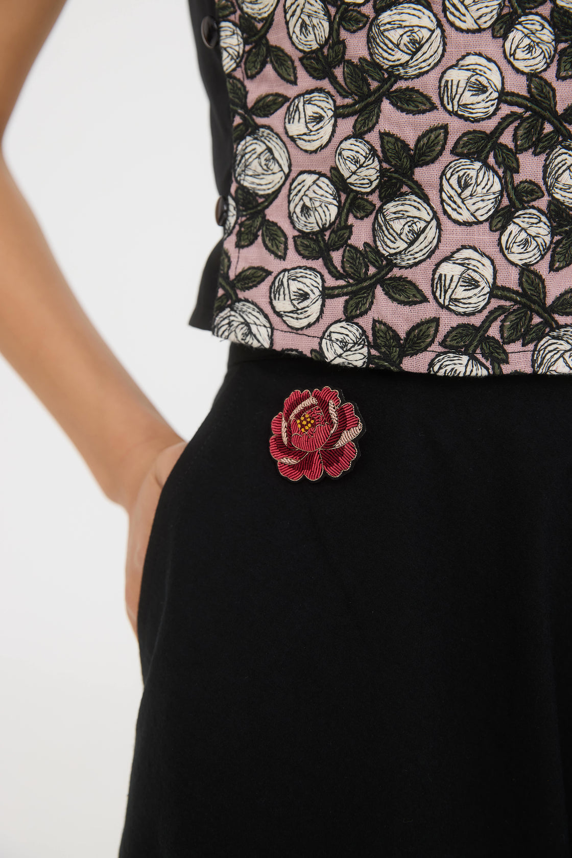 Brooch with Metallic Thread (Peony) [PRE-ORDER]