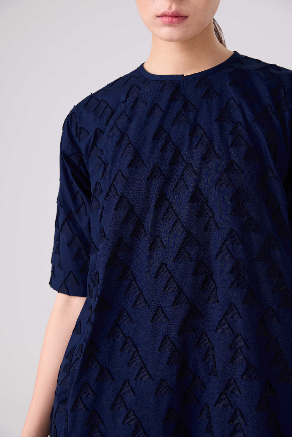 CS Triangle Cut Jacquard Cocoon