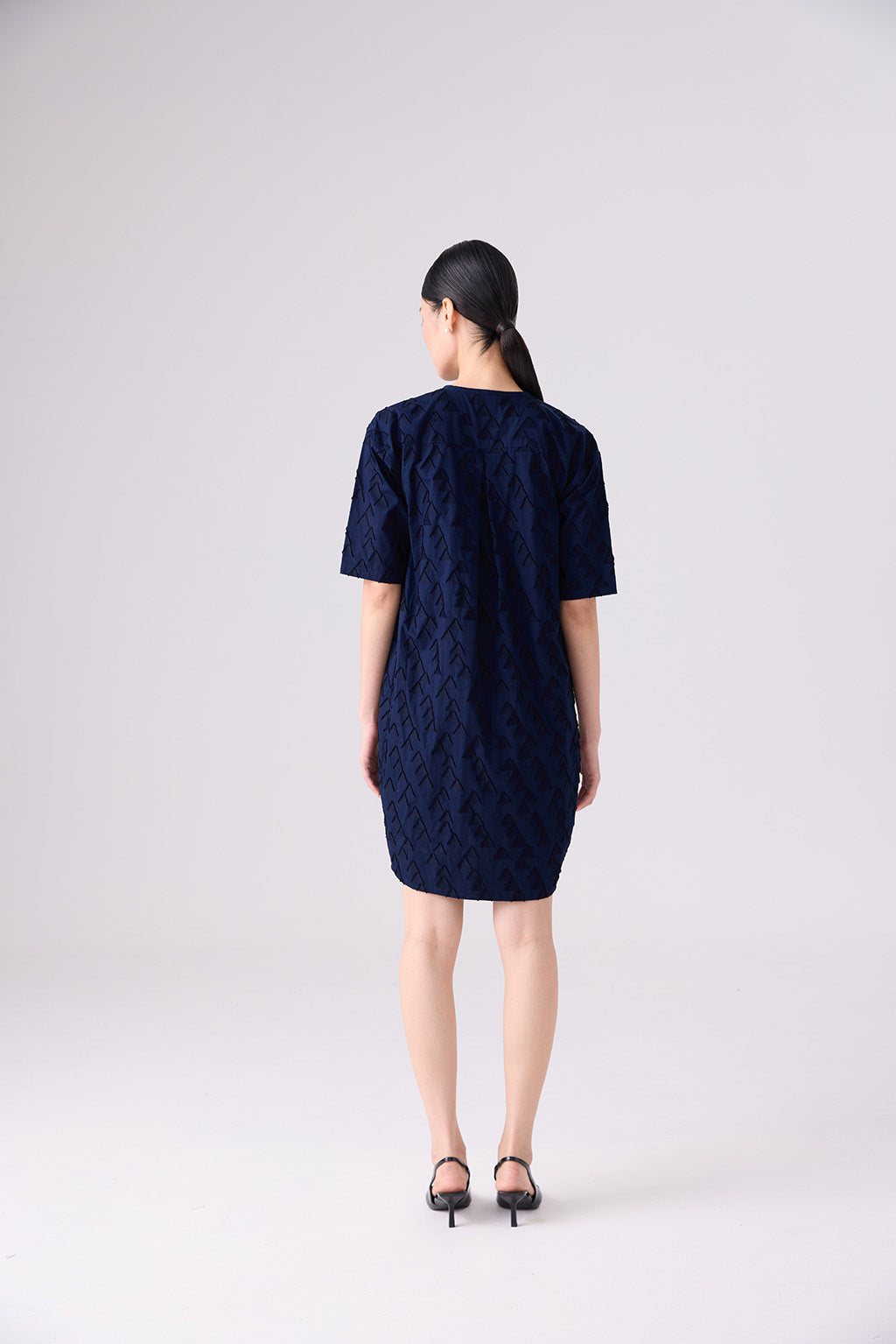 CS Triangle Cut Jacquard Cocoon