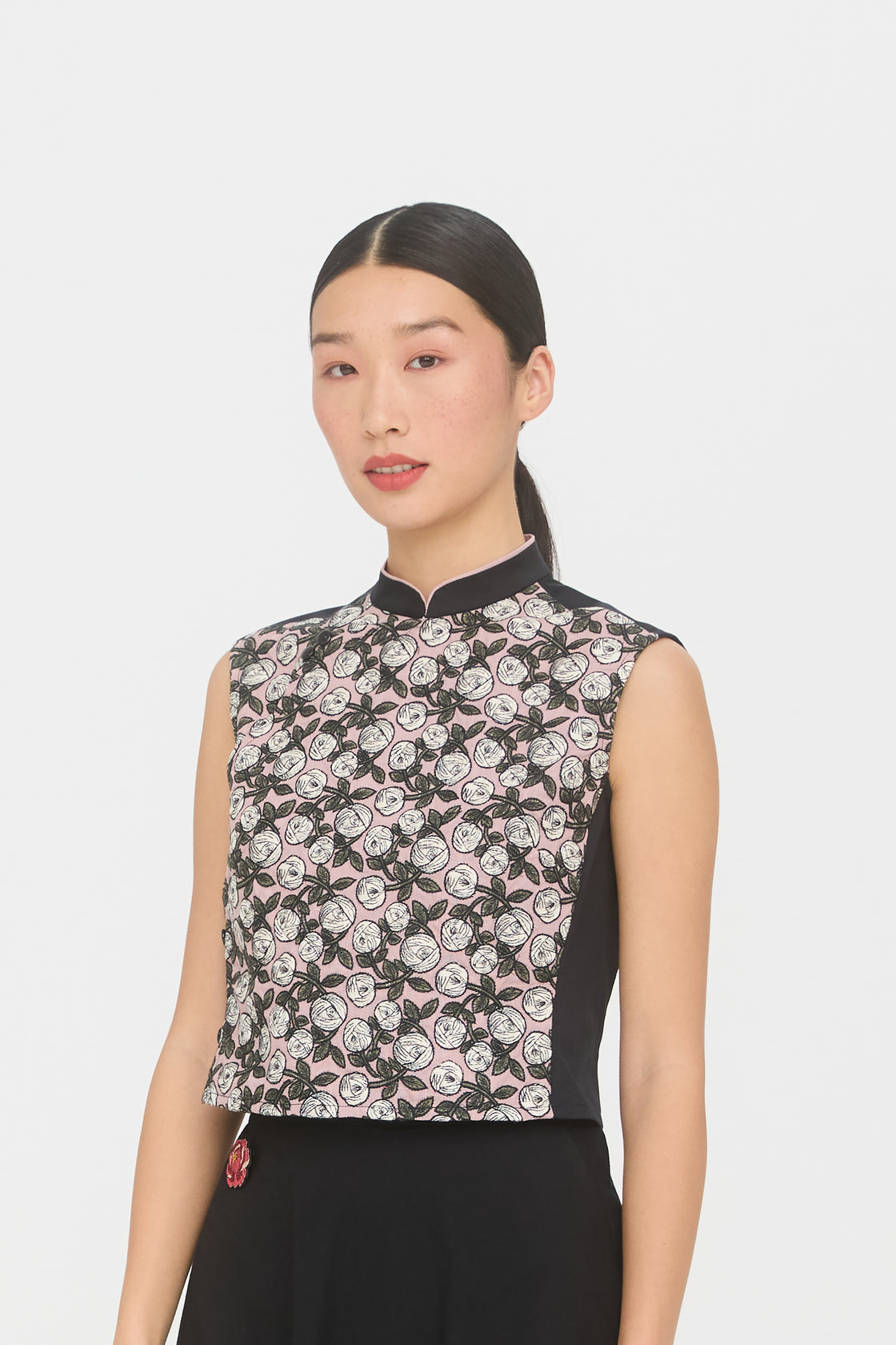 TP Cropped Unq Embroidered Rose [PRE-ORDER]