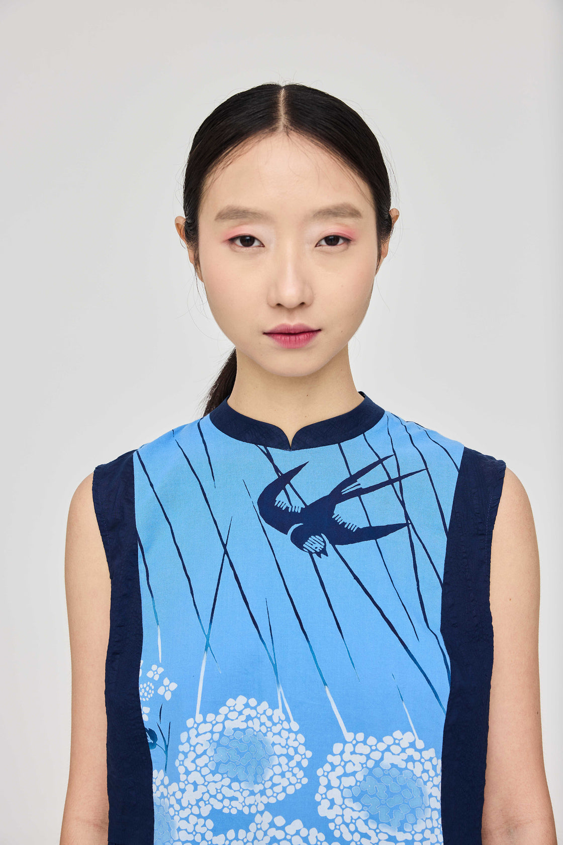 TP Hapi Fam Long Blouse Swallow